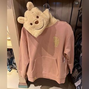 Disney Parks fuzzy Winnie the pooh hoodie